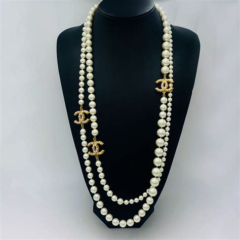 chanel classic pearl necklace|chanel classic long pearl necklace.